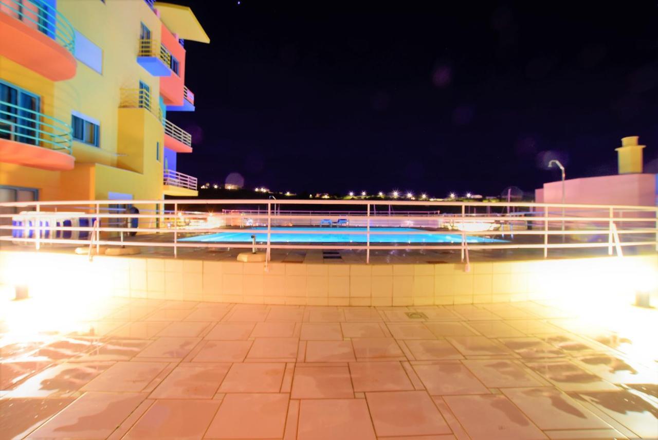 Appartement Marina De Albufeira T1 Ate 2 Pax Ou T2 Ate 6 Pax Com Piscina E Vista Marina Extérieur photo